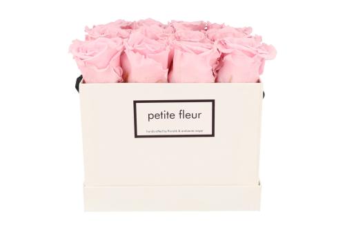 Petite Fleur Flowerbox Infinity Rosen M quadratisch in Rosa mit 9-12 Rosen 